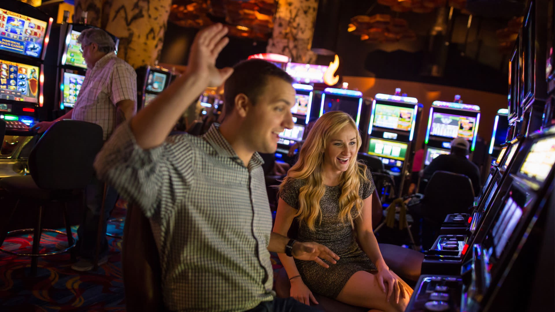 Embarking on Splendor: Optimal Picks with Online Credit at Indoor Casino